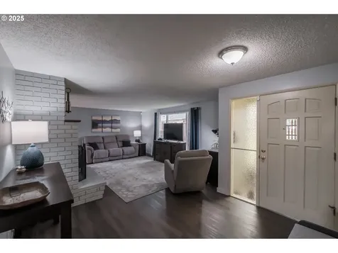 1345 1st Avenue Sweet Home OR 97386