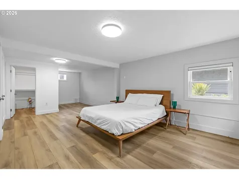 9233 SE Harney Court Portland OR 97266