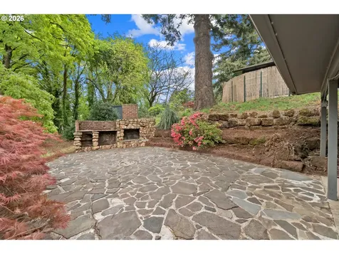 9233 SE Harney Court Portland OR 97266