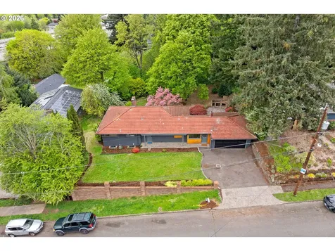 9233 SE Harney Court Portland OR 97266
