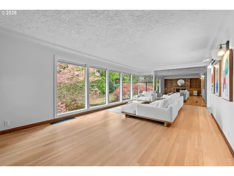 9233 SE Harney Court Portland OR 97266