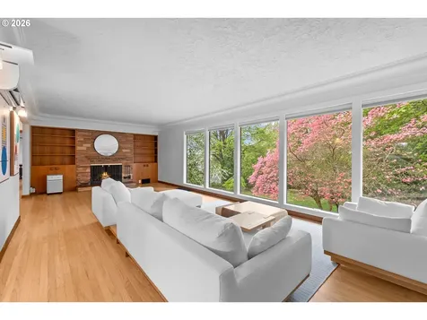 9233 SE Harney Court Portland OR 97266