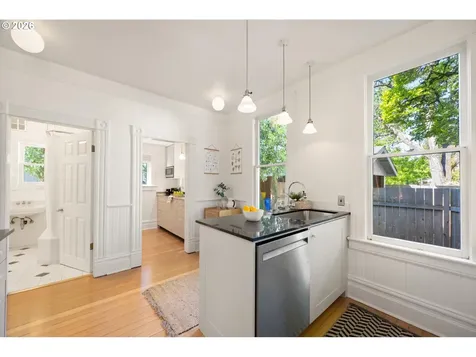 1516 SE Pershing Street Portland OR 97202