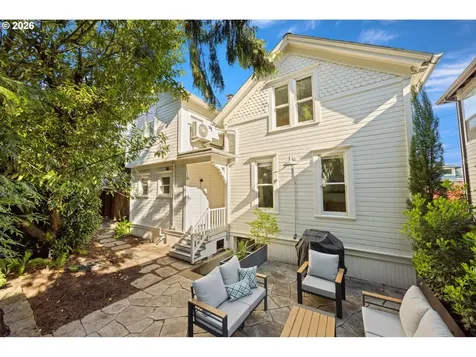 1516 SE Pershing Street Portland OR 97202