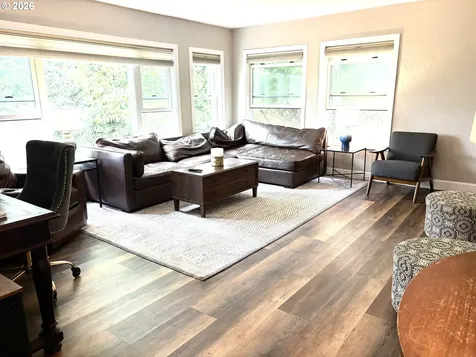 1680 Westover Drive Eugene OR 97403