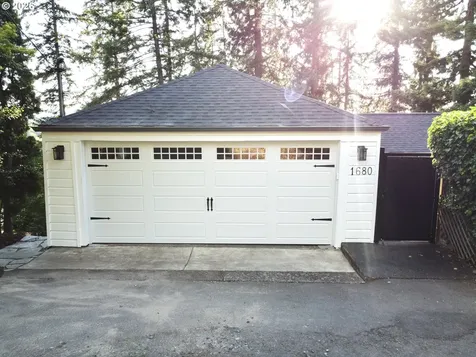1680 Westover Drive Eugene OR 97403