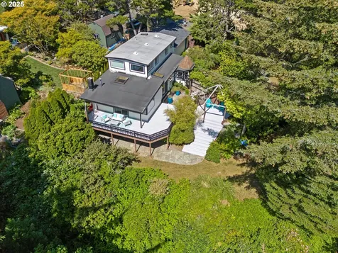 2709 SW Dune Avenue Lincoln City OR 97367