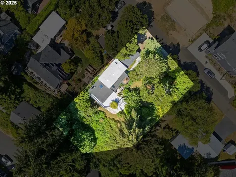 2709 SW Dune Avenue Lincoln City OR 97367