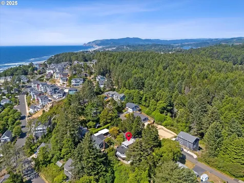 2709 SW Dune Avenue Lincoln City OR 97367