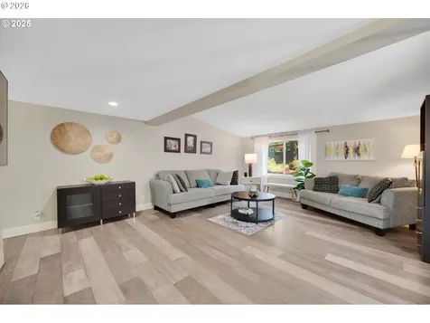 8444 SW 58th Avenue Portland OR 97219