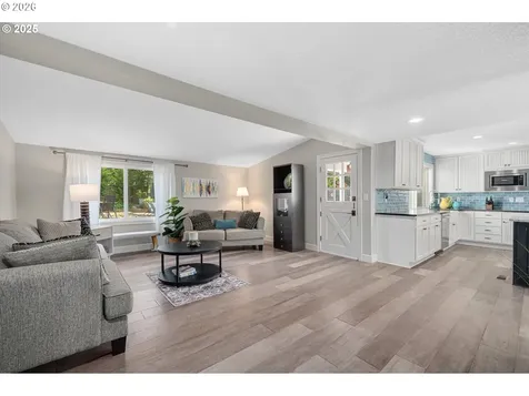 8444 SW 58th Avenue Portland OR 97219