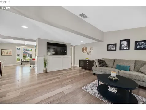 8444 SW 58th Avenue Portland OR 97219