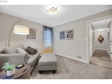 8444 SW 58th Avenue Portland OR 97219
