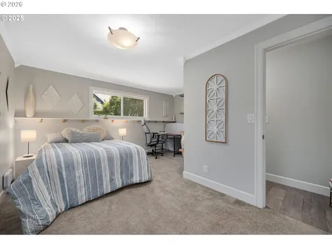8444 SW 58th Avenue Portland OR 97219
