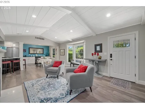 8444 SW 58th Avenue Portland OR 97219