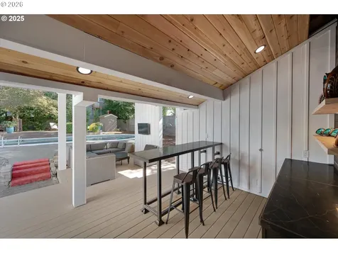 8444 SW 58th Avenue Portland OR 97219