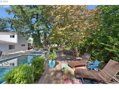 8444 SW 58th Avenue Portland OR 97219