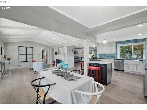 8444 SW 58th Avenue Portland OR 97219