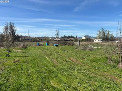 83354 N Pacific Highway Creswell OR 97426