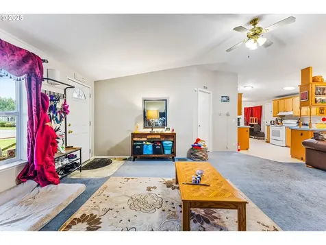 620 N Bay Street Waldport OR 97394