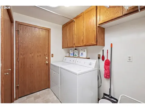 2983 Timberline Drive Eugene OR 97405