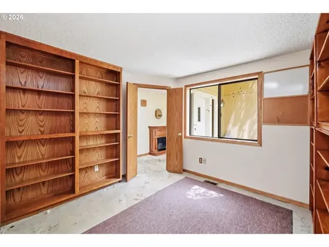 2983 Timberline Drive Eugene OR 97405