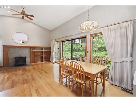 2983 Timberline Drive Eugene OR 97405