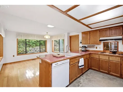 2983 Timberline Drive Eugene OR 97405