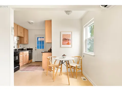 8609 SE Flavel Street Portland OR 97266