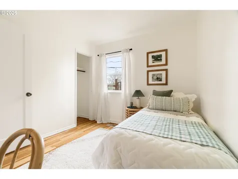 8609 SE Flavel Street Portland OR 97266