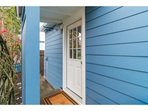 8609 SE Flavel Street Portland OR 97266