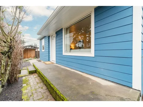 8609 SE Flavel Street Portland OR 97266