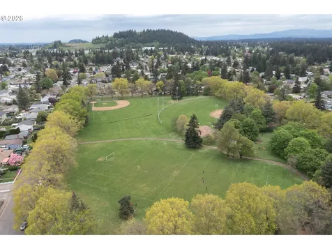8609 SE Flavel Street Portland OR 97266