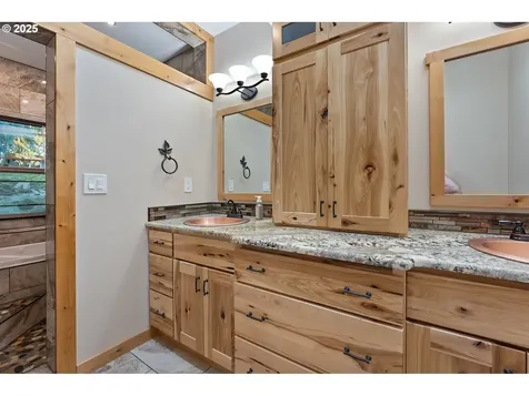 818 E Sierra Vista Drive Newberg OR 97132