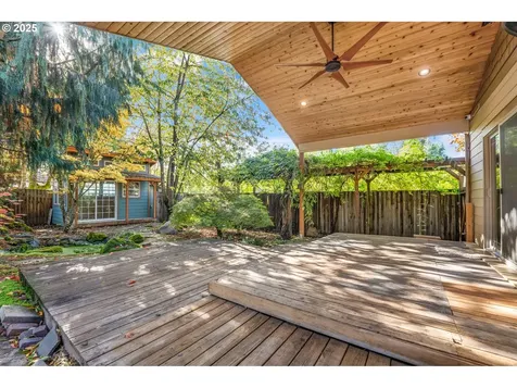 818 E Sierra Vista Drive Newberg OR 97132