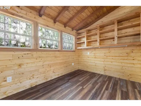 818 E Sierra Vista Drive Newberg OR 97132
