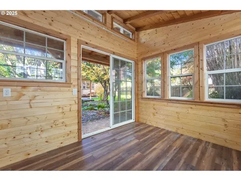 818 E Sierra Vista Drive Newberg OR 97132