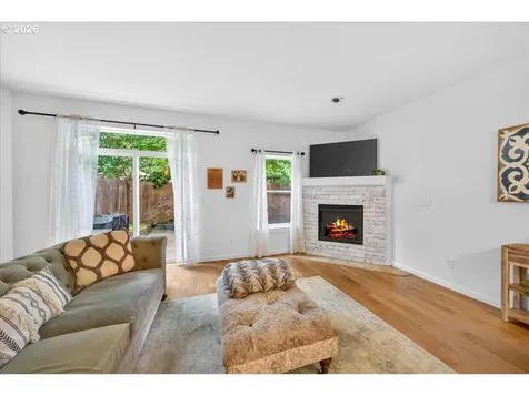 2937 Main Street Forest Grove OR 97116