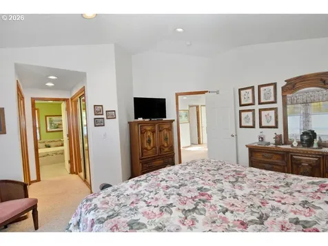2718 NE 143rd Street Vancouver WA 98686