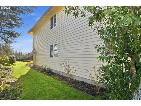 2718 NE 143rd Street Vancouver WA 98686