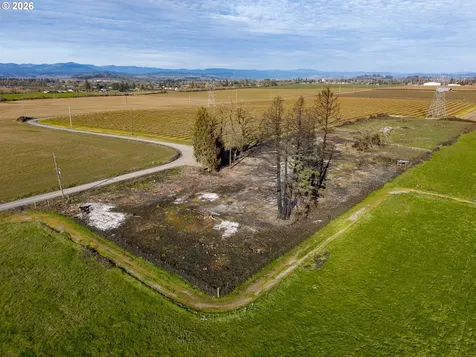 7380 NE Old Mcminnville Highway Carlton OR 97111