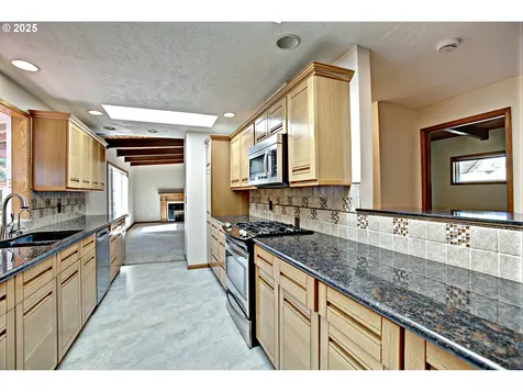 13633 SE 178th Avenue Damascus OR 97089