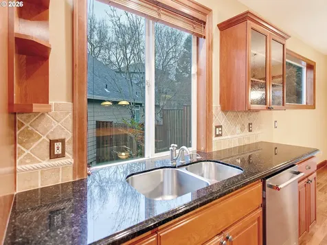 11048 SW Madrone Court Tualatin OR 97062