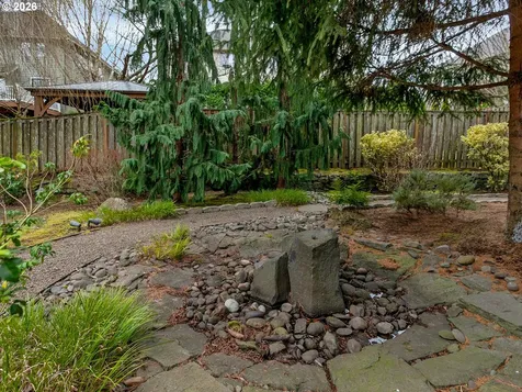 11048 SW Madrone Court Tualatin OR 97062
