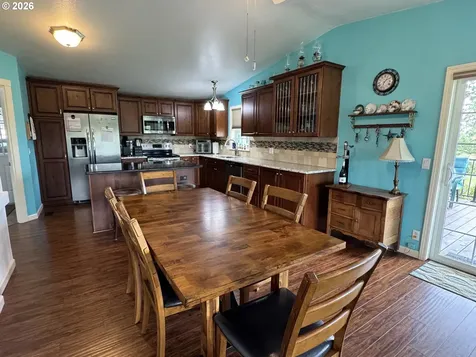 1265 SW Oakdale Avenue Dallas OR 97338