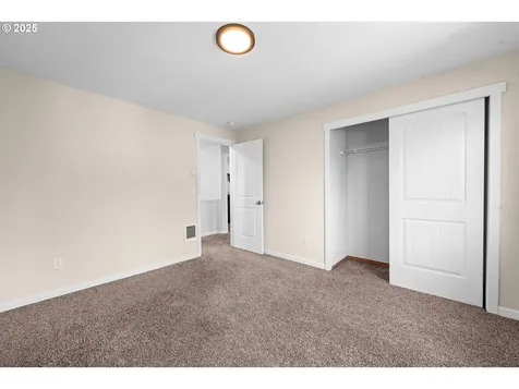 1225 3rd Avenue Hammond OR 97121