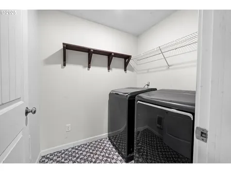 1225 3rd Avenue Hammond OR 97121
