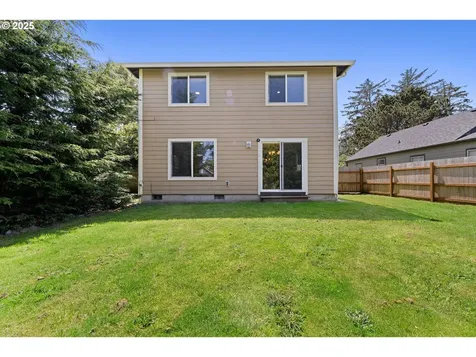 1225 3rd Avenue Hammond OR 97121