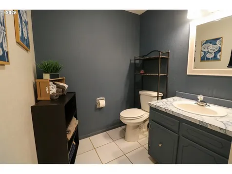 2210 14th Court North Bend OR 97459