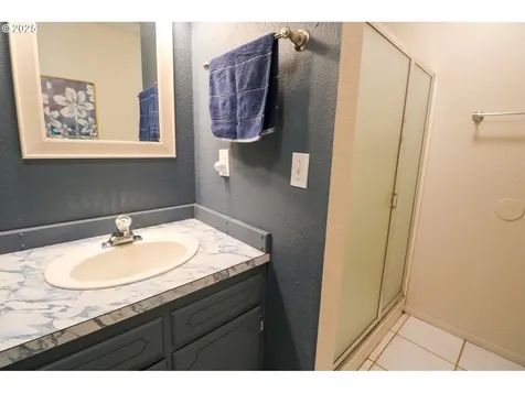 2210 14th Court North Bend OR 97459